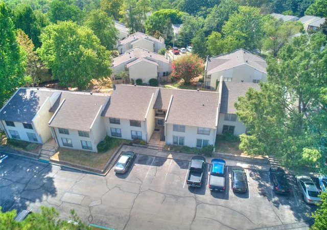 Photo 3 of Condo for sale at 827 Red Bird Ln #C, Norman, OK 73072 | MLS# 1247497 | Listing updated on 2026-09-23