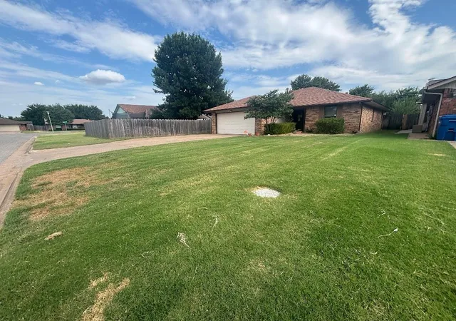 Photo 2 of Single family home for sale at 4013 Bunker Hl St, Enid, OK 73703 | MLS# 1247501 | Listing updated on 2026-09-03