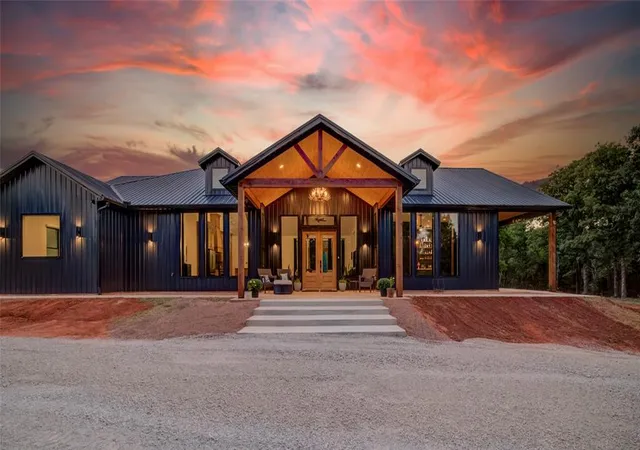 Photo 2 of Single family home for sale at 1400 Fischer Dr, Norman, OK 73026 | MLS# 1247510 | Listing updated on 2026-10-07