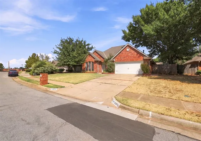 Photo 4 of Single family home for sale at 1200 Kingston Blvd, Edmond, OK 73034 | MLS# 1247514 | Listing updated on 2026-09-12