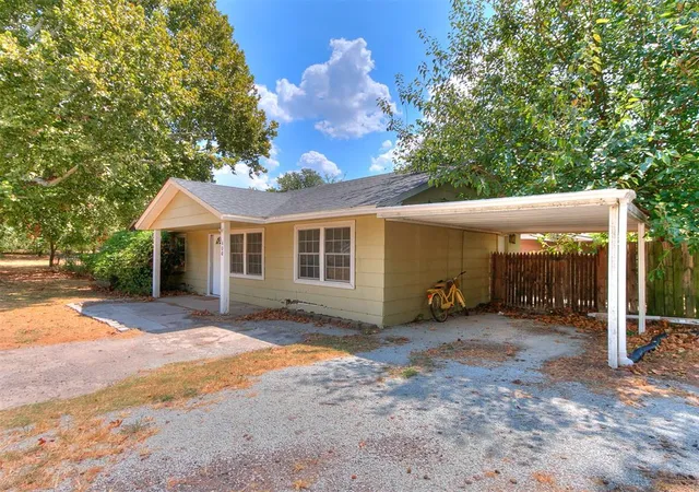 Photo 2 of Single family home for sale at 600 E Cherry St, Noble, OK 73068 | MLS# 1247521 | Listing updated on 2026-09-03