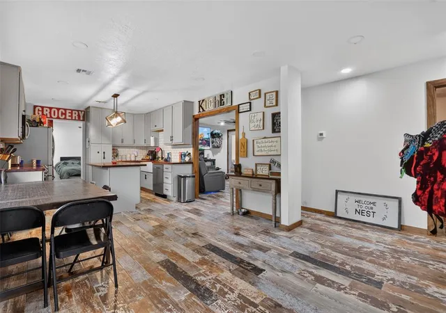 Photo 2 of Single family home for sale at 21480 Pioneer Cir, Harrah, OK 73045 | MLS# 1247522 | Listing updated on 2026-10-06