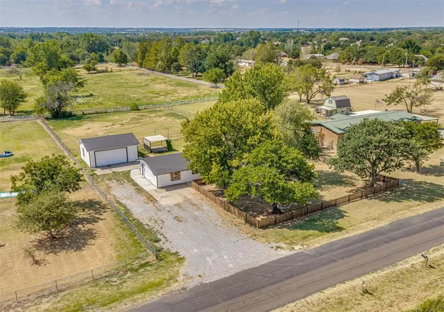 Photo 1 of Single family home for sale at 2152 Ne 10th Street, Blanchard, OK 73010 | MLS# 1247524 | Listing updated on 2026-10-07