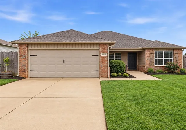 Single family home for sale at 1200 Granite Ln, Noble, OK 73068 | MLS# 1247529