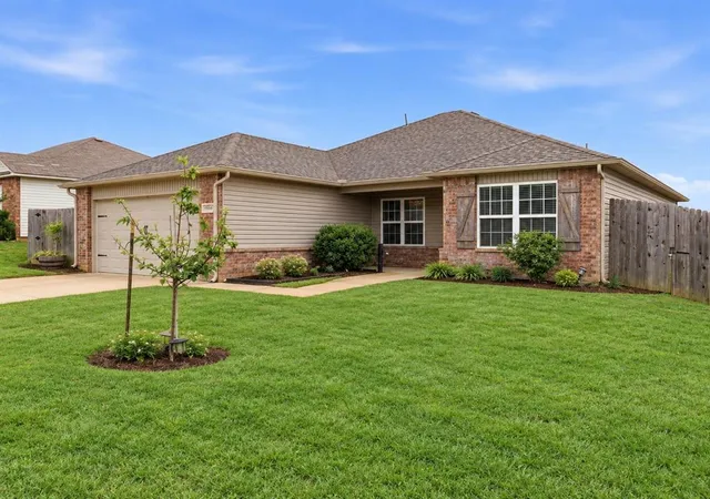 Photo 1 of Single family home for sale at 1200 Granite Ln, Noble, OK 73068 | MLS# 1247529 | Listing updated on 2026-09-23