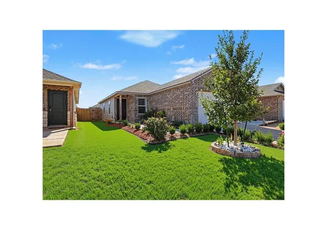 Photo 2 of Single family home for sale at 11616 Annette Dr, Yukon, OK 73099 | MLS# 1247531 | Listing updated on 2026-10-20