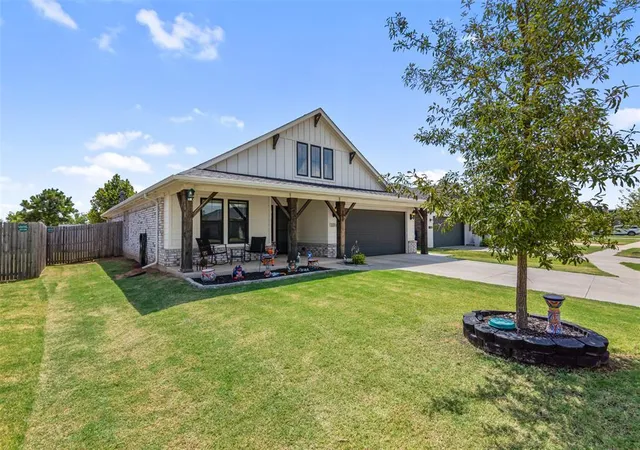 Photo 2 of Single family home for sale at 3316 Pagoda Pead Dr, Yukon, OK 73099 | MLS# 1247533 | Listing updated on 2026-09-21