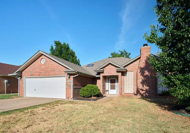 Photo 3 of Single family home for sale at 608 Tudor Ln, Edmond, OK 73003 | MLS# 1247539 | Listing updated on 2026-09-04