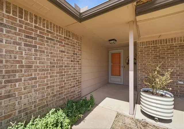 Photo 4 of Single family home for sale at 918 Polk St, Altus, OK 73521 | MLS# 1247550 | Listing updated on 2026-09-04