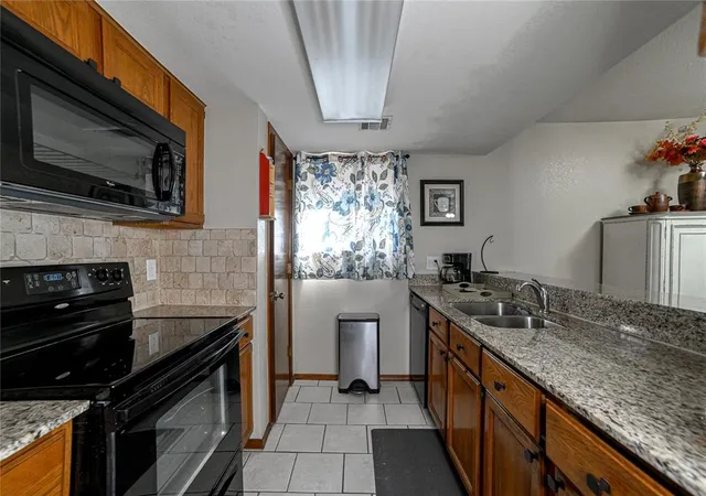 Photo 3 of Condo for sale at 4400 Hemingway Dr #215, Oklahoma City, OK 73118 | MLS# 1247551 | Listing updated on 2026-09-07