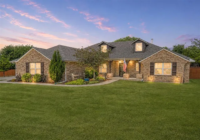 Photo 3 of Single family home for sale at 4160 Timberline Trl, Edmond, OK 73034 | MLS# 1247552 | Listing updated on 2026-10-09