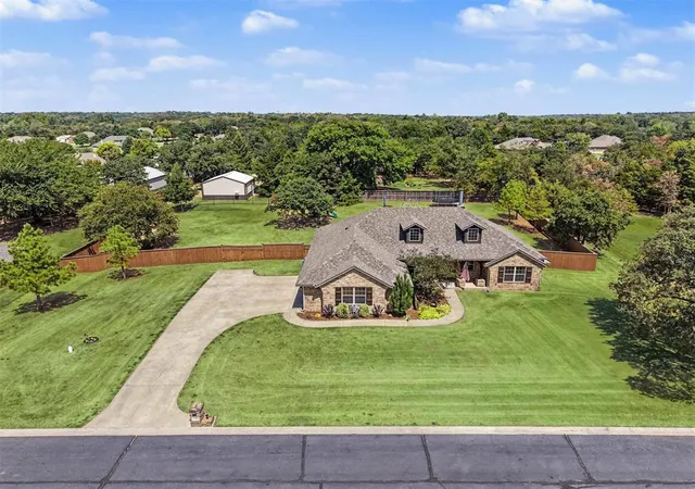 Single family home for sale at 4160 Timberline Trl, Edmond, OK 73034 | MLS# 1247552