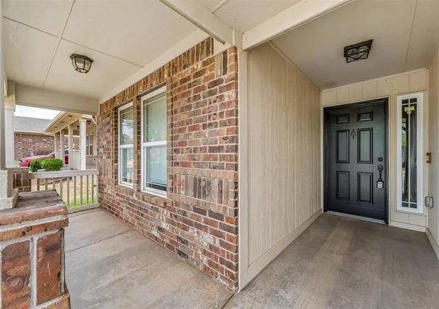 Photo 2 of Single family home for sale at 9528 Sw 25th Street, Oklahoma City, OK 73128 | MLS# 1247561 | Listing updated on 2026-09-24