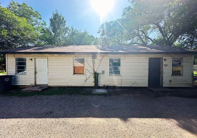 Photo 2 of Multi family home for sale at 1711 Nw Kingsbury Ave, Lawton, OK 73507 | MLS# 1247566 | Listing updated on 2026-09-04