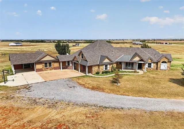Photo 3 of Single family home for sale at 7146 NE Mustang Rd, Piedmont, OK 73078 | MLS# 1247585 | Listing updated on 2026-09-04