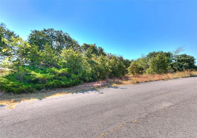 Photo 2 of Sale Pending at 15136 Se 139th Street, Newalla, OK 74857 | MLS# 1247607 | Listing updated on 2026-09-05