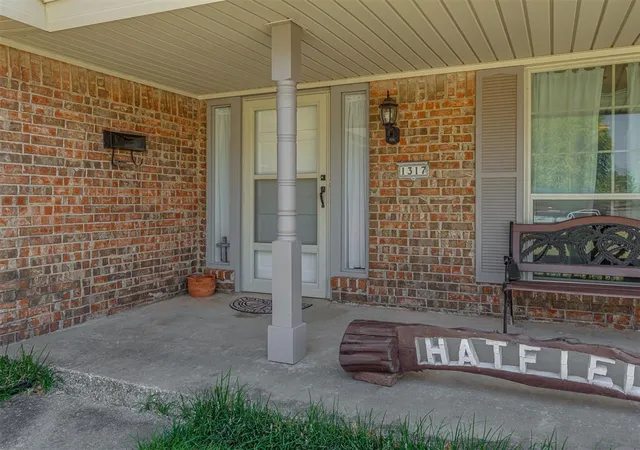 Photo 4 of Sale Pending at 1317 California Ave, Chickasha, OK 73018 | MLS# 1247632 | Listing updated on 2026-09-05