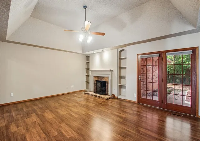 Photo 3 of Single family home for sale at 1536 Creekside Dr, Norman, OK 73071 | MLS# 1247636 | Listing updated on 2026-10-07