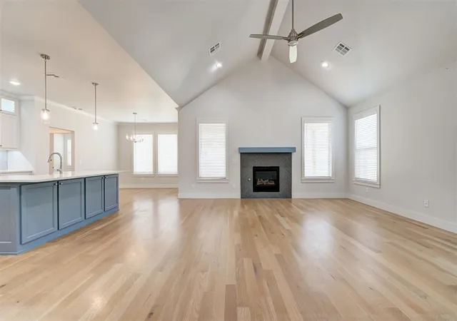 Photo 3 of Single family home for sale at 8201 Jenny Ln, Edmond, OK 73034 | MLS# 1247640 | Listing updated on 2026-09-18
