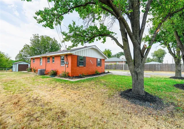 Photo 4 of Single family home for sale at 921 S Post Rd, Oklahoma City, OK 73130 | MLS# 1247641 | Listing updated on 2026-09-04