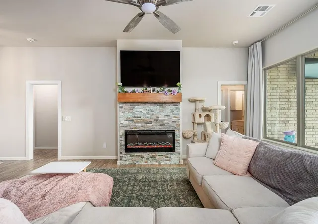 Photo 3 of Single family home for sale at 4604 Bermuda Dr, Mustang, OK 73064 | MLS# 1247643 | Listing updated on 2026-09-29