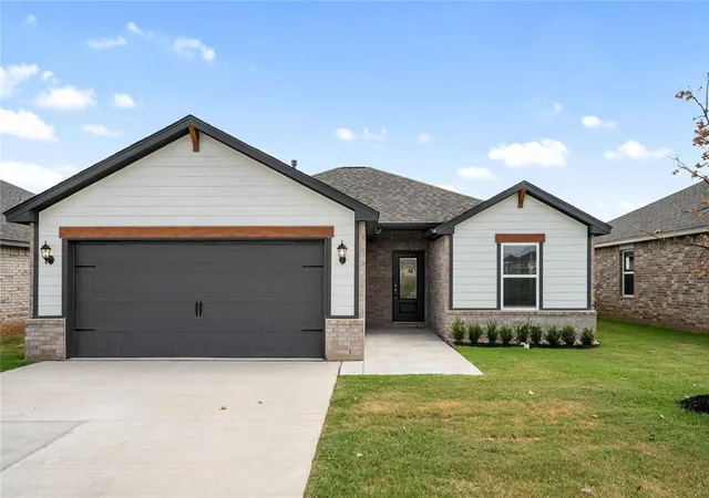 Photo 1 of Single family home for sale at 1521 Crimson Lake Blvd, El Reno, OK 73036 | MLS# 1247649 | Listing updated on 2026-09-04