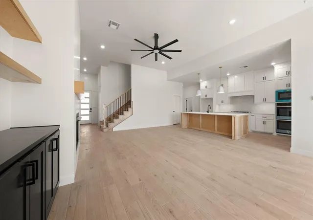 Photo 3 of Single family home for sale at 7200 Nw 155th Street, Edmond, OK 73013 | MLS# 1247650 | Listing updated on 2026-10-11