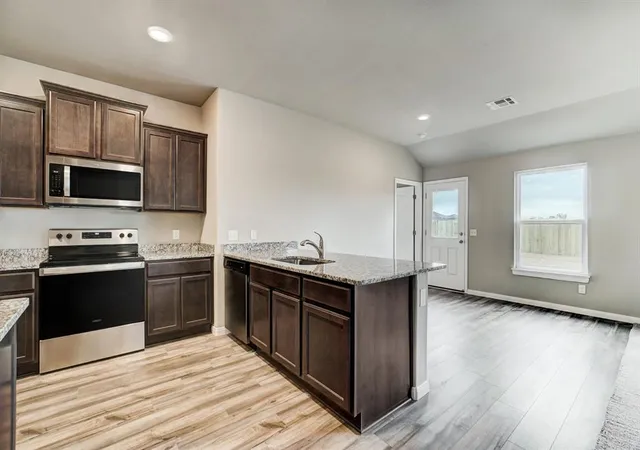 Photo 3 of Sale Pending at 1906 Palmatum Rd, El Reno, OK 73036 | MLS# 1247651 | Listing updated on 2026-09-04
