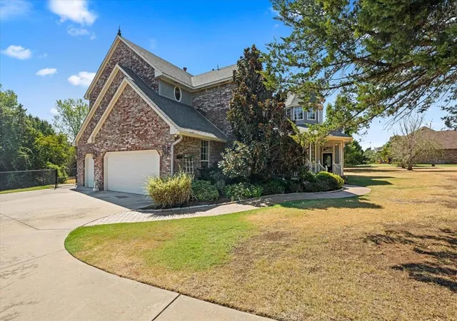 Photo 3 of Single family home for sale at 9948 Fawn Holw Rd, Mustang, OK 73064 | MLS# 1247677 | Listing updated on 2026-10-08