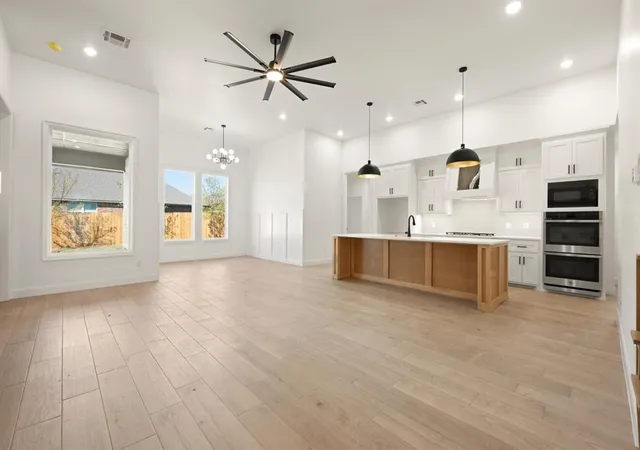 Photo 3 of Single family home for sale at 7205 NW 155th Street, Edmond, OK 73013 | MLS# 1247681 | Listing updated on 2026-10-17