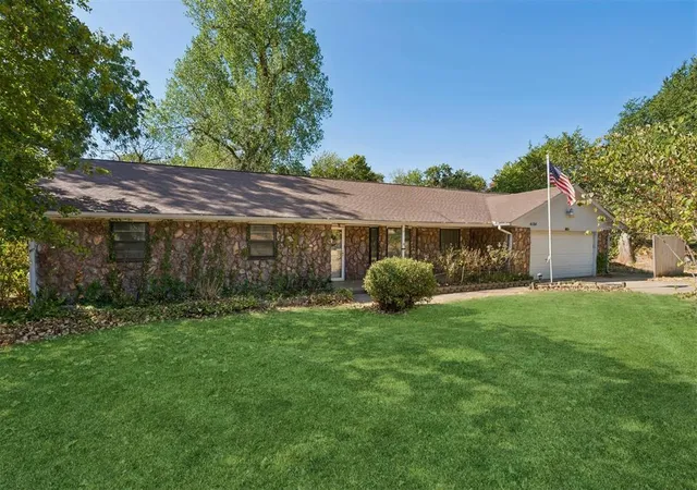 Photo 1 of Single family home for sale at 4104 Redbud Ln, Edmond, OK 73034 | MLS# 1247687 | Listing updated on 2026-10-01