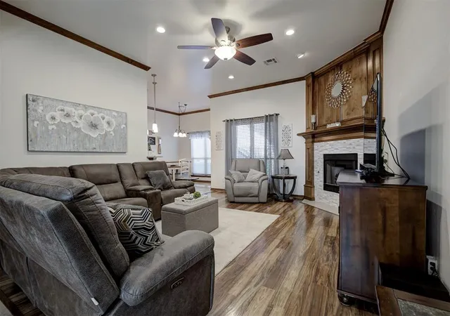 Photo 3 of Sale Pending at 1701 Jordan Dr, Moore, OK 73160 | MLS# 1247700 | Listing updated on 2026-09-21