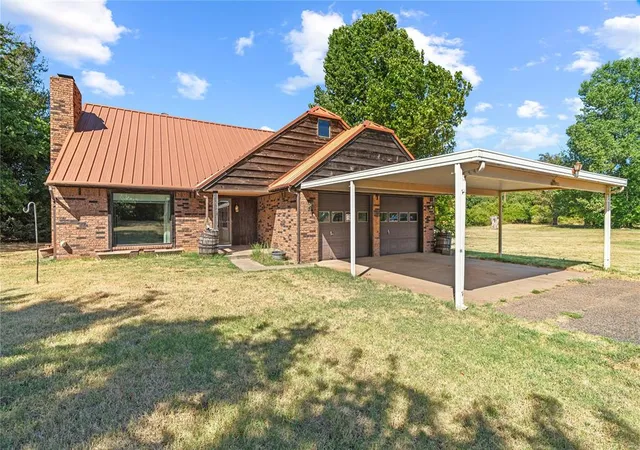 Photo 1 of Sale Pending at 1521 E Forster Ln, Mustang, OK 73064 | MLS# 1247707 | Listing updated on 2026-10-08