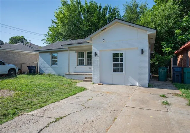 Photo 3 of Single family home for sale at 2904 SW 39th Terrace, Oklahoma City, OK 73119 | MLS# 1247723 | Listing updated on 2026-09-07