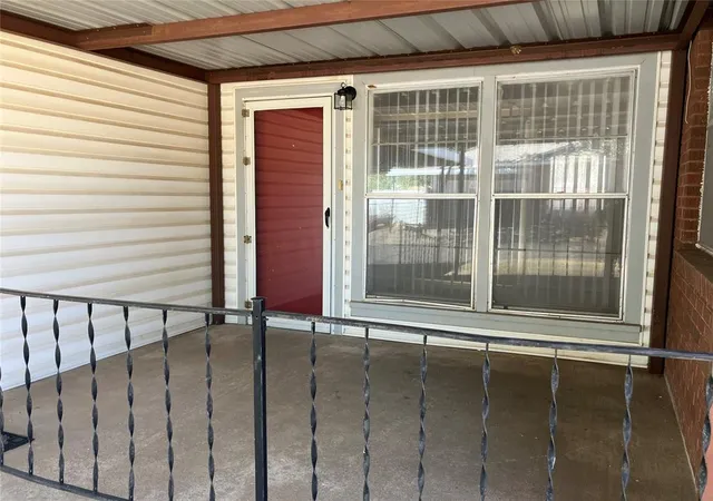 Photo 3 of Single family home for sale at 2116 Maple Dr, Midwest City, OK 73110 | MLS# 1247729 | Listing updated on 2026-09-15