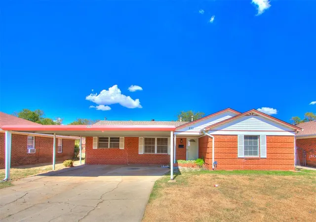Single family home for sale at 233 E Key Blvd, Oklahoma City, OK 73110 | MLS# 1247741
