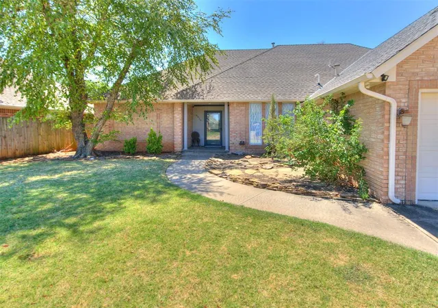 Photo 2 of Single family home for sale at 8020 Nw 100th Street, Oklahoma City, OK 73162 | MLS# 1247747 | Listing updated on 2026-09-17