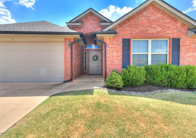 Photo 2 of Sale Pending at 708 Nw 121st Terrace, Oklahoma City, OK 73114 | MLS# 1247757 | Listing updated on 2026-09-15
