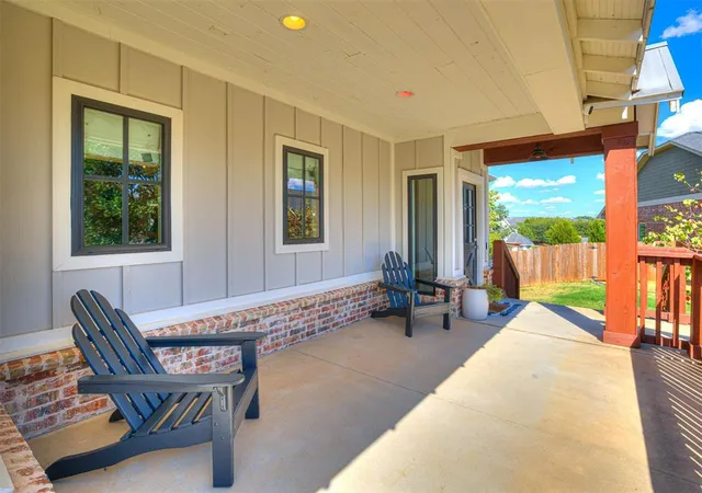 Photo 3 of Single family home for sale at 3325 Clock Tower Cir, Edmond, OK 73034 | MLS# 1247771 | Listing updated on 2026-09-29