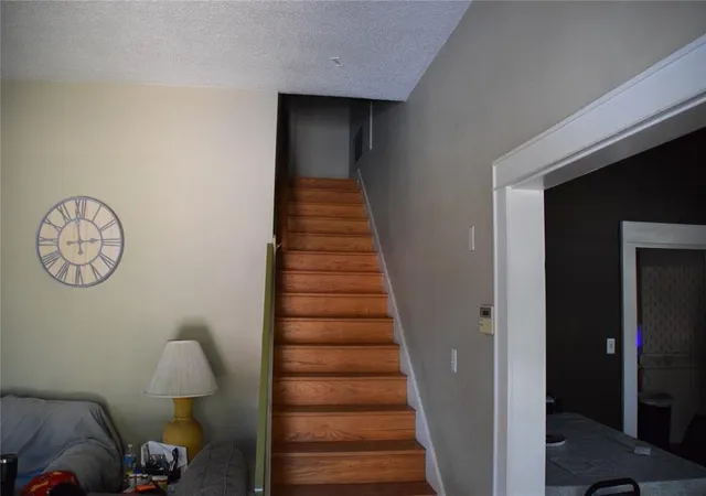 Photo 4 of Single family home for sale at 404 S 9th Street, Clinton, OK 73601 | MLS# 1247777 | Listing updated on 2026-09-05