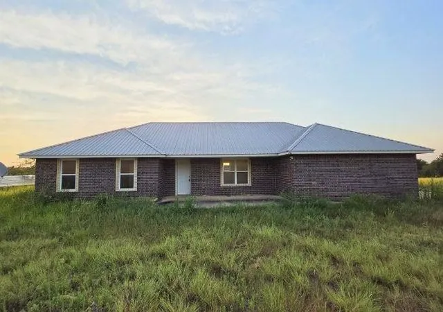 Photo 1 of Single family home for sale at 101124 S 3490 Road, Sparks, OK 74869 | MLS# 1247778 | Listing updated on 2026-09-30