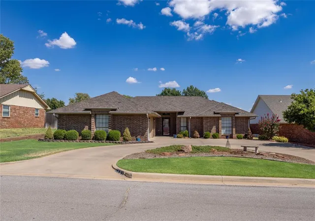 Photo 1 of Single family home for sale at 1401 Timber Crk, Weatherford, OK 73096 | MLS# 1247781 | Listing updated on 2026-09-30