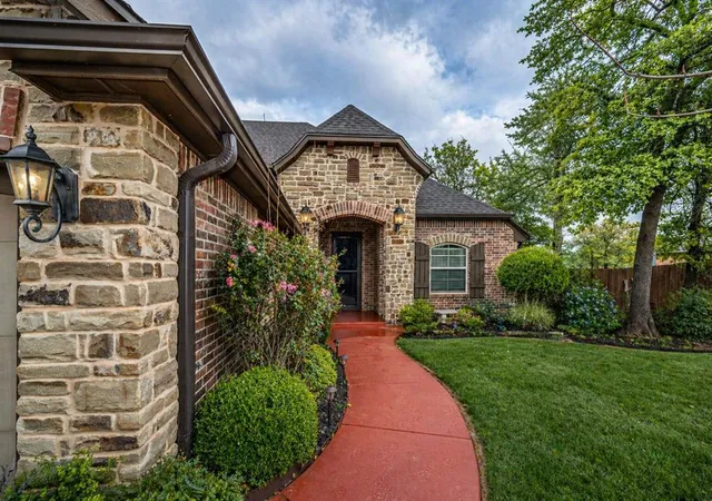 Photo 2 of Single family home for sale at 1832 Buckskin Ct, Blanchard, OK 73010 | MLS# 1247783 | Listing updated on 2026-09-05