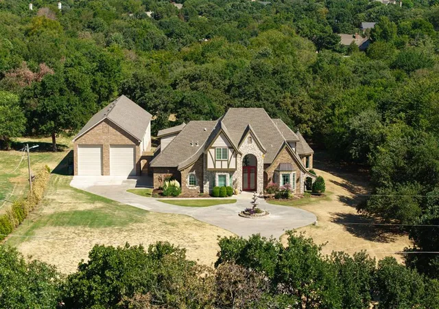 Photo 2 of Single family home for sale at 3023 E 44th Street, Edmond, OK 73013 | MLS# 1247787 | Listing updated on 2026-10-28