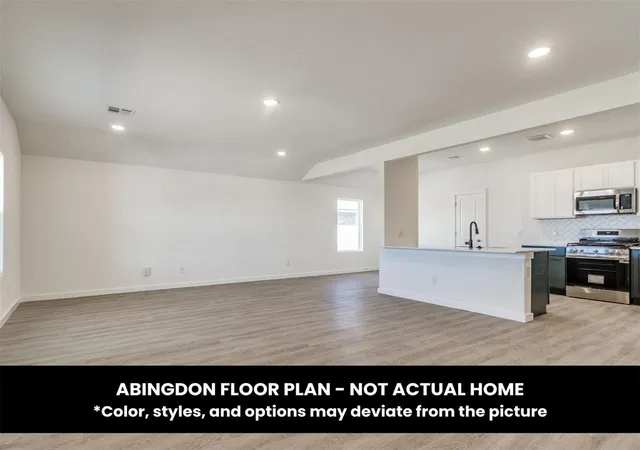 Photo 4 of Single family home for sale at 1124 S Bear Ln, Mustang, OK 73064 | MLS# 1247795 | Listing updated on 2026-09-18