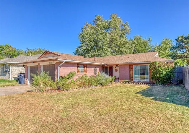 Photo 3 of Single family home for sale at 1601 Sw 87th Street, Oklahoma City, OK 73159 | MLS# 1247812 | Listing updated on 2026-09-05