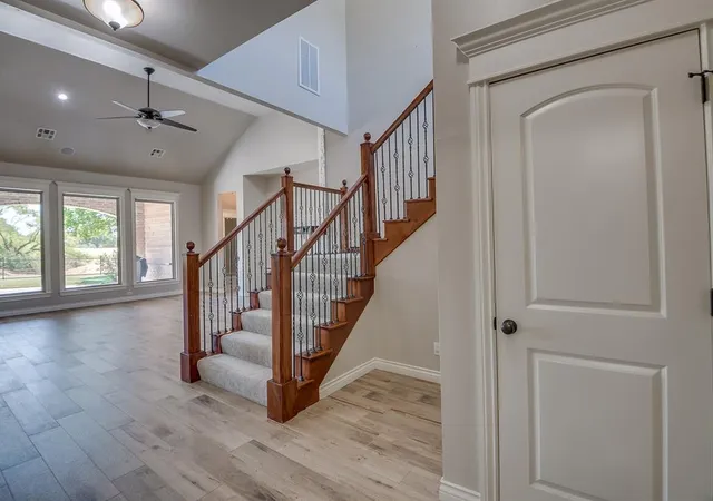 Photo 3 of Single family home for sale at 1400 Sawgrass Dr, Norman, OK 73072 | MLS# 1247827 | Listing updated on 2026-10-08