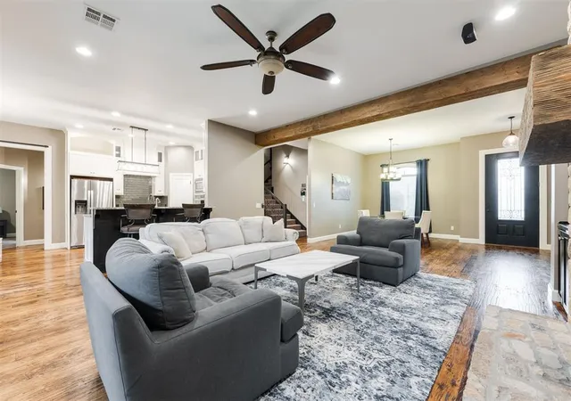 Photo 3 of Single family home for sale at 1008 Bayonne Brg Ct, Edmond, OK 73034 | MLS# 1247828 | Listing updated on 2026-10-06
