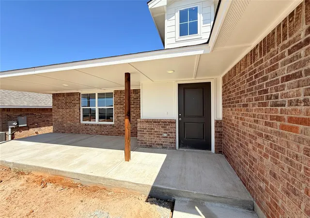 Photo 2 of Single family home for sale at 21235 Se 32nd Street, Harrah, OK 73045 | MLS# 1247829 | Listing updated on 2026-10-09