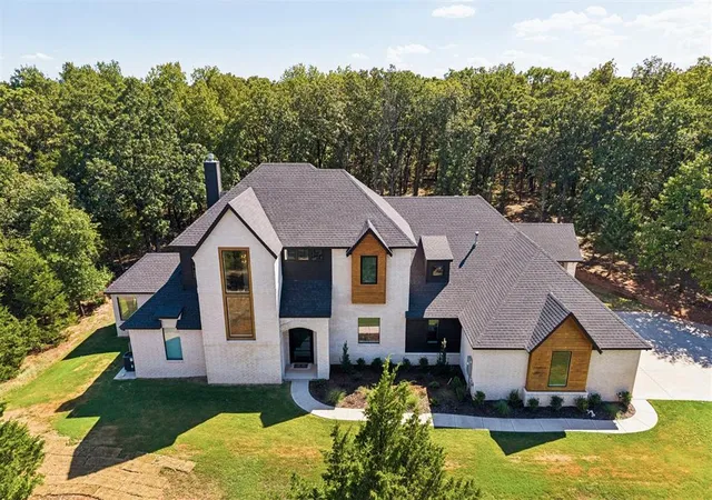 Photo 3 of Single family home for sale at 335131 E 1048 Road, Mc Loud, OK 74851 | MLS# 1247831 | Listing updated on 2026-09-08